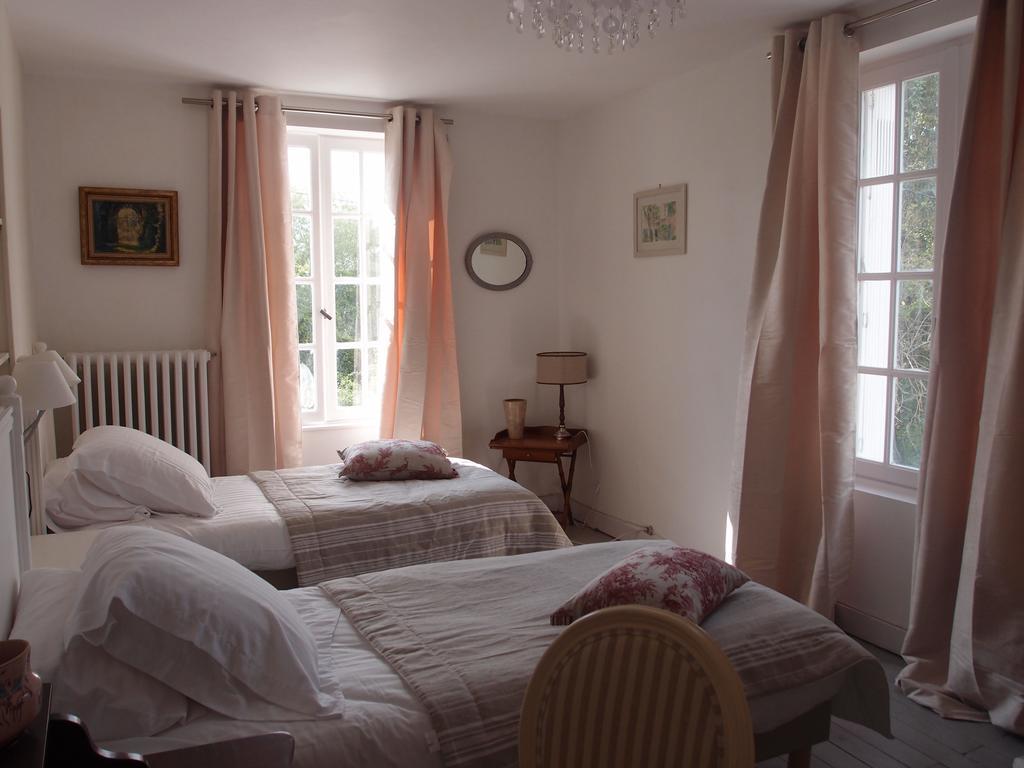 Bed & Breakfast Les Colonnes De Chanteloup 4*